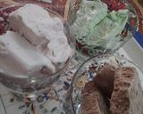 A picture of step 2 of 3 flavoured ice-cream.