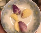 Hình bước làm 1 của món Thịt ba rọi kho củ cải muối