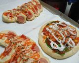 Foto langkah ke 4 dari resep Pizza Mini dijamin empuk.