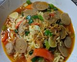 Foto langkah ke 6 dari resep 12. Indomie Tek-tek Kuah Nyemek Pedes Nampol.