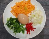 Foto langkah ke 1 dari resep Bakwan Mie Ala Kobe.