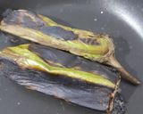 Foto langkah ke 1 dari resep Sambal Terong Teri.