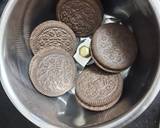 Oreo milkshake recipe step 1 photo