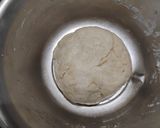 A picture of step 1 of Parotta.