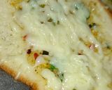 तवा गार्लिक चीज़ ब्रेड (tawa garlic cheese bread recipe in Hindi) रेसिपी चरण 1 फोटो