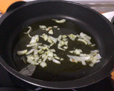 Foto del paso 1 de la receta: Noodles chinos con champiñones y pollo