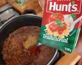A picture of step 2 of Elbow Pasta Soup with Ground Beef.