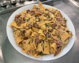 Une image de l'étape 20 de Tagliatelles à la viande séchée, girolles et crème de courgettes.