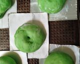 Foto langkah ke 5 dari resep Donat Kentang Pandan Tanpa Ulen.