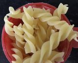 A picture of step 1 of Spinach Pasta.