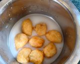 A picture of step 3 of Dahi vada.
