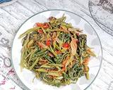 Foto langkah ke 4 dari resep Tumis Kangkung Sambal Embe.