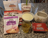 Foto del paso 1 de la receta: Migas caseras con verdura su chorizo y brochetas