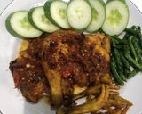 Foto langkah ke 8 dari resep Ayam penyet sambel cobek ala Sean 🤤.