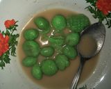 Foto langkah ke 6 dari resep Bola-bola tepung saus santan.