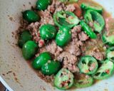 Foto langkah ke 4 dari resep Tumis Cabe Gendot Daging Cincang.