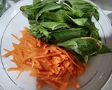 Foto langkah ke 3 dari resep Spicy Chicken Bibimbap.