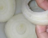 Foto langkah ke 2 dari resep Onion Rings.