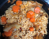 Foto del paso 4 de la receta: Yakisoba con aceite de sésamo
