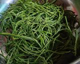 รูปขั้นตอนการทำที่ 2 ของ ไข่เจียวชะอม สูตรดับเบิ้ลความหอม