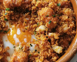 Foto del paso 7 de la receta: Huevos a la Flamenca con Migas y Chistorra