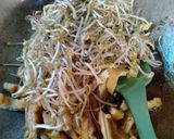 Foto langkah ke 6 dari resep Tahu Taoge gak pedas 2022.