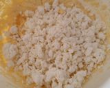 Gluténmentes túrós-mazsolás kuglóf recept fázis 2 fotója
