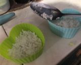Foto langkah ke 1 dari resep Nasi kepal orak arik ayam.