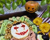A picture of step 4 of Halloween Pumpkin Decoration.