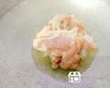 รูปขั้นตอนการทำที่ 1 ของ ยำขนมจีนไก่ผัด สูตรโล๊ะตู้เย็น