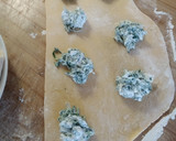 Foto del paso 4 de la receta: Ravioli de ricotta y espinacas con salsa de calabaza