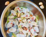 Hình bước làm 2 của món Nghêu hấp sả ớt
