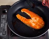 乾煎鮭魚的食譜步驟4照片