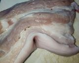 Hình bước làm 1 của món Thịt Ba Rọi Xào Mắm Ruốc Huế