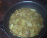 Foto del paso 2 de la receta Empanadillas de compota de manzana especiada con helado
