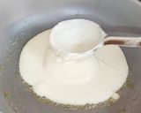 A picture of step 3 of Instant Bread Onion Uttapam.