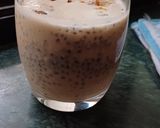 A picture of step 3 of Anjeer dryfruit lassi.
