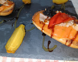 Foto del paso 2 de la receta: Pincho de melva con tomate aromatizado de albahaca