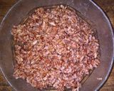 Foto langkah ke 4 dari resep Menanak beras merah pulen 1x proses.