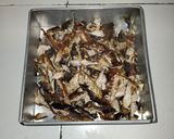 Foto langkah ke 2 dari resep Kembung Suir Sambal Daun Bawang.