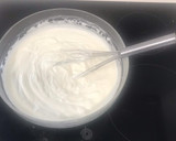 Foto del paso 3 de la receta: Mousse de limón con mermelada de arándanos y crujiente de nueces y ralladura de limón