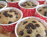 Foto langkah ke 6 dari resep 26. Moist Banana Choco Chips Muffin.