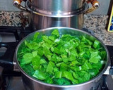 Foto del paso 6 de la receta: Revuelto sin huevos de acelgas tiernas, puerros y berenjenas