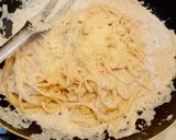 Foto del passaggio 5 della ricetta Spaghetti alla crema di ricotta tonno e prezzemolo