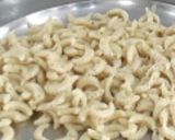 કાજુ બિસ્કીટ (Kaju Biscuit Recipe In Gujarati) રેસીપી સ્ટેપ4ફોટો