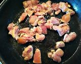 Foto del paso 1 de la receta: Pollo con verdura y fideos de arroz