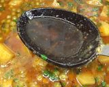 A picture of step 18 of Alu matar gravy.