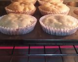 Foto del paso 2 de la receta: Muffins Húmedos de Manzana y Pasas de Uva