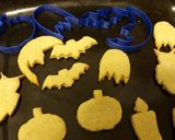 A picture of step 4 of One and only halloween pumpkin cookies.