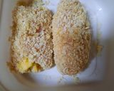 A picture of step 3 of Chicken cordon bleu.